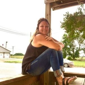 Meet your Posher, Shellee